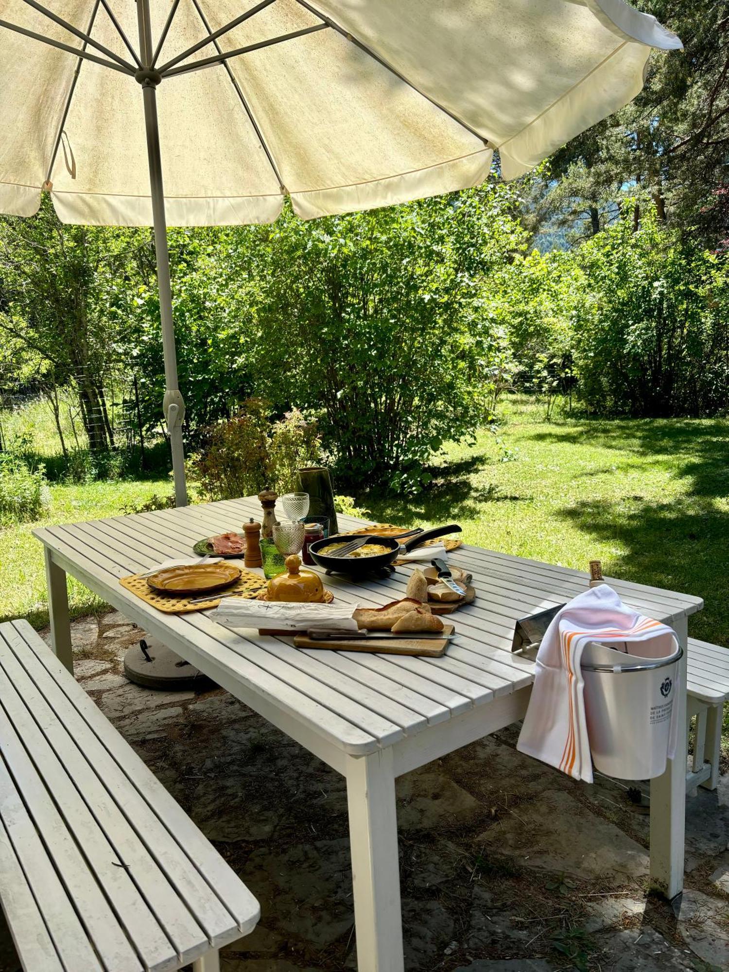 Large Riverside Chalet Near Gorges Du Verdon La Bastide  Exterior foto